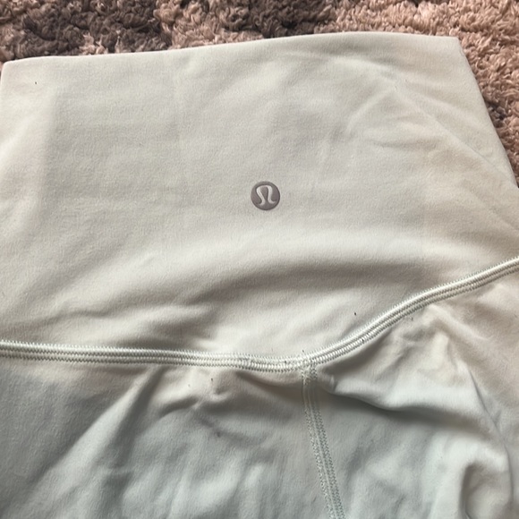 light green lululemon leggings 28" size 0 - Picture 2 of 3